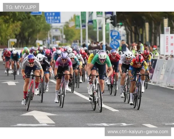 自行车公路赛选手策略调整影响最终冲刺结果,公路赛自行车比赛视频 自行车公路赛选手策略调整影响最终冲刺结果,公路赛自行车比赛视频