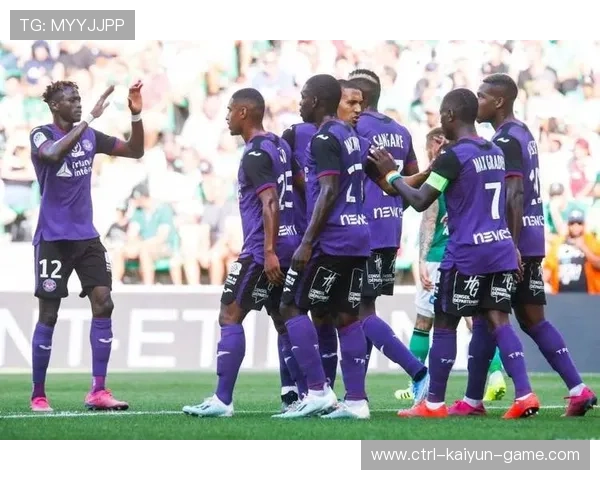 法甲球员技术细腻短传配合流畅令人赏心悦目，法甲球队最新关系